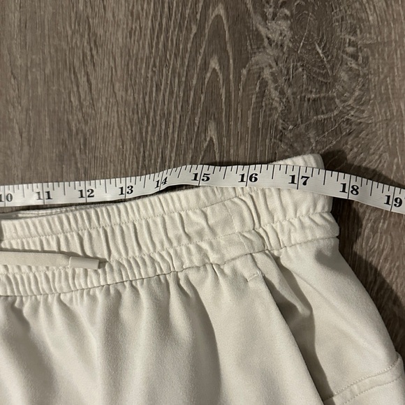 Lululemon 14 Women’s Soft Jersey Cream Straight Leg Mid Rise Casual Lounge Pants - Picture 8 of 12